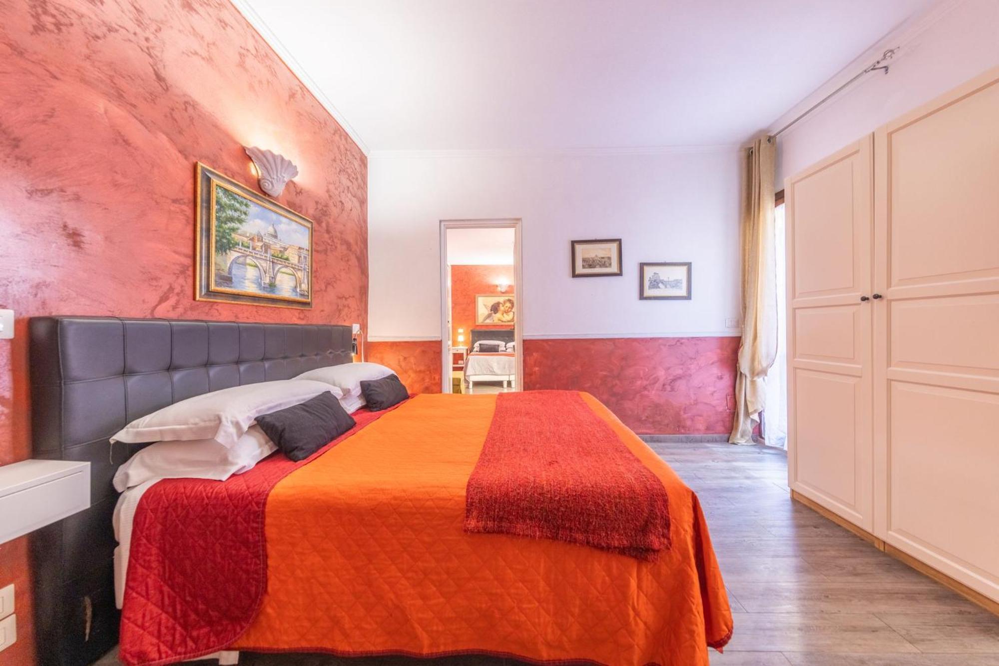 Room In Bb - Family Room In History House Рим Екстериор снимка
