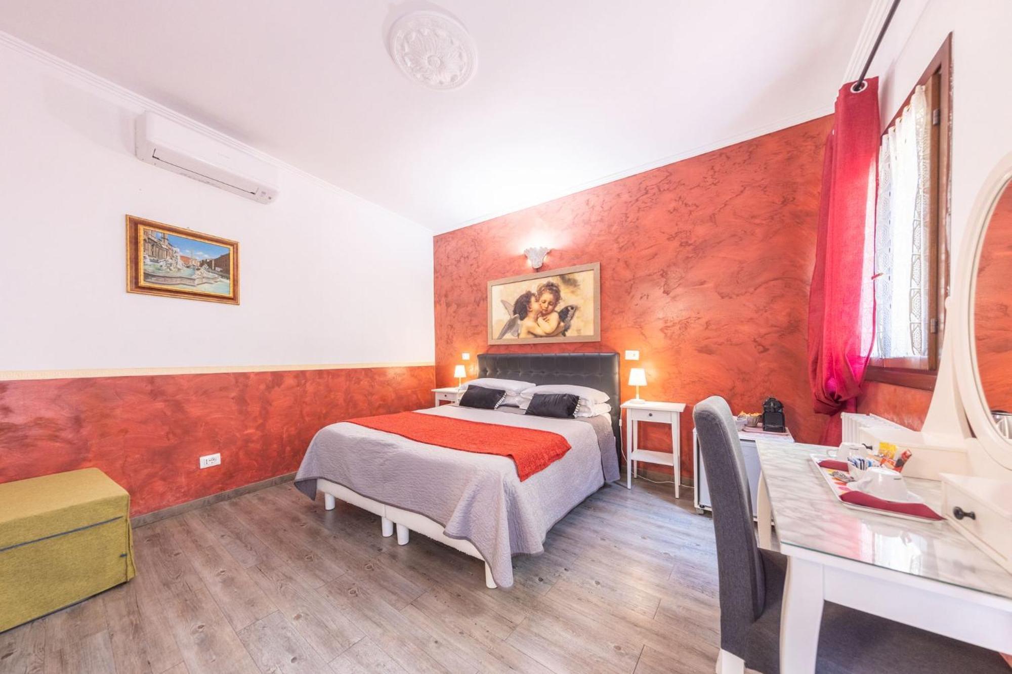 Room In Bb - Family Room In History House Рим Екстериор снимка